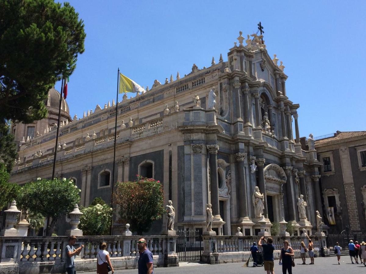 Apartment For 2 In Catania, B&B Le Voci Del Mercato Zewnętrze zdjęcie
