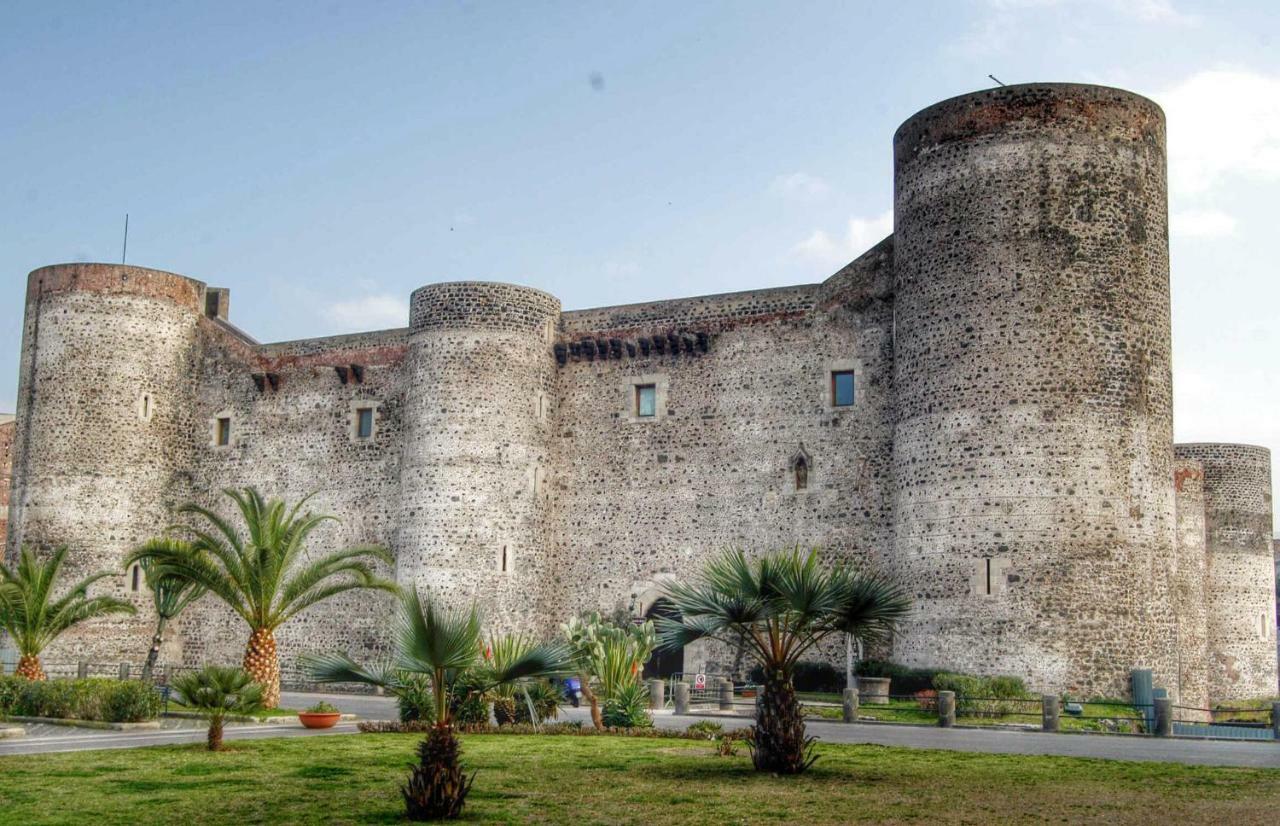 Apartment For 2 In Catania, B&B Le Voci Del Mercato Zewnętrze zdjęcie